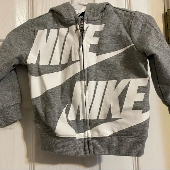 New Nike Full Zip Sweatshirt - Picture 2 of 7